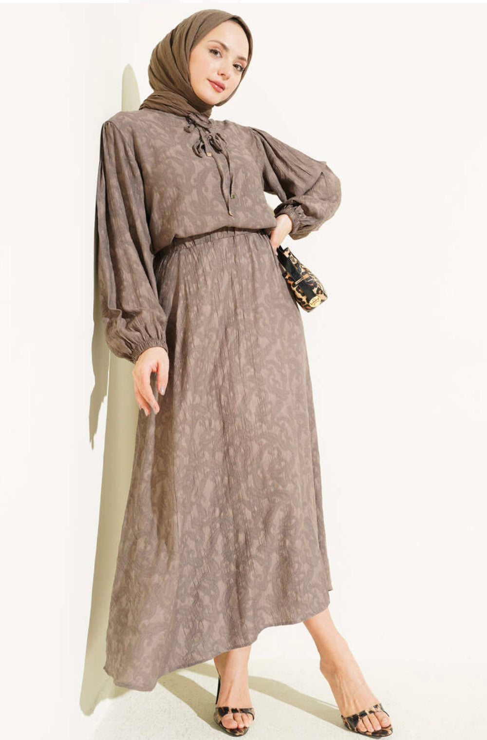 Jacquard Suit with Elasticated Sleeves, Tie-Collar and Skirt